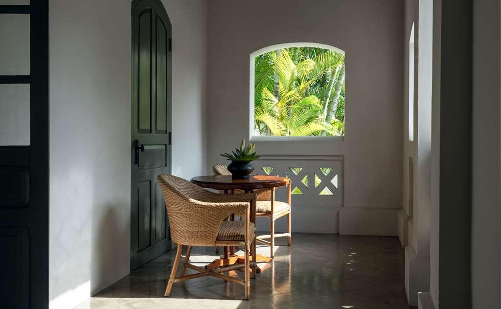 Amantaka Resort Luang Prabang Buitenkant foto